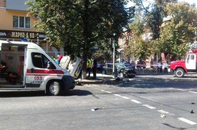 П'ятеро людей під час аварії серйозно постраждали