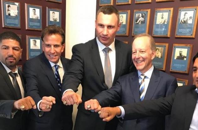 Виталий Кличко завершил карьеру в 2012-м году