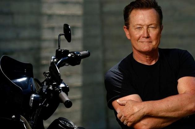 Роберт Патрік