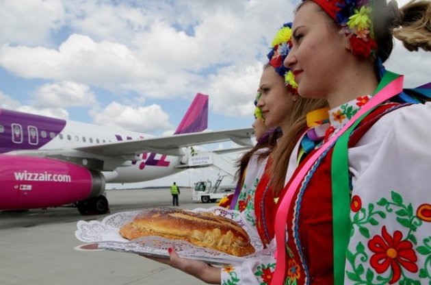 Wizz Air відкриває п'ять нових маршрутів з України і знижує ціни