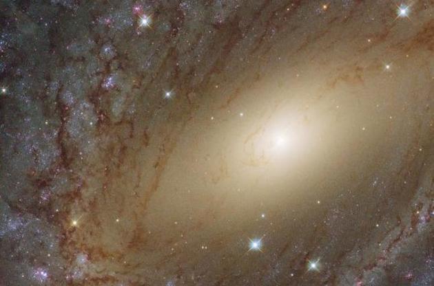 Галактика в два рази більша за Чумацький Шлях