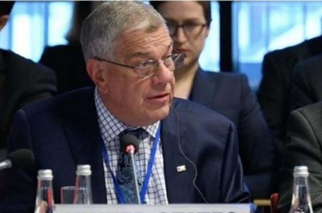 Глава американской делегации напомнил, что Сенцов голодает уже 120 дней и находится в шаге от гибели