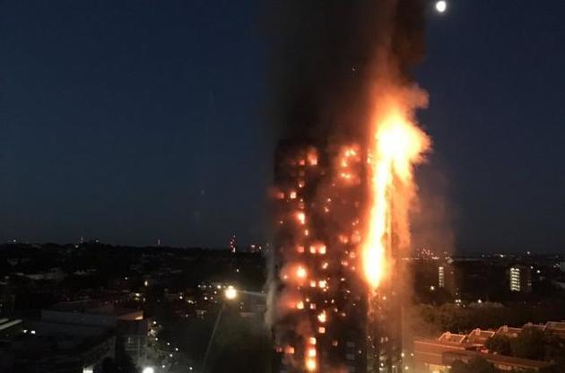 Британская полиция закончила расследования смертельного пожара в Grenfell Tower