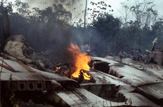 Причины падения самолета устанавливаются