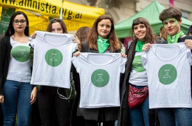 Прихильники легалізації абортів кілька місяців проводили акції на підтримку міри