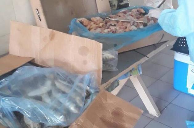 Керівництву колонії рекомендували знищити 4 тонни зараженого курячого м'яса