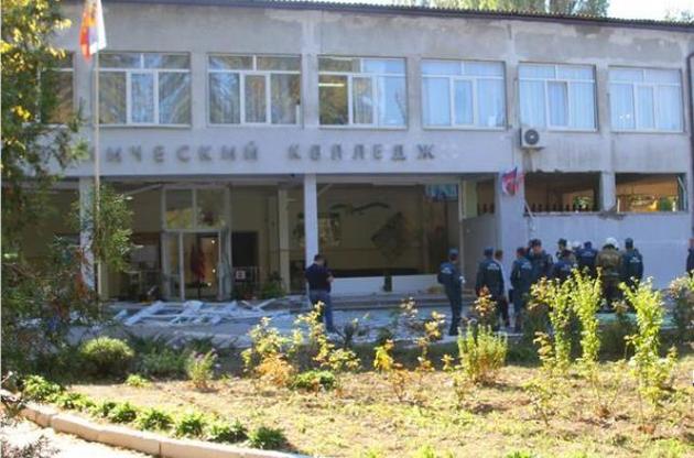 Из-за взрыва в керченском колледже погибло почти 20 человек - СМИ