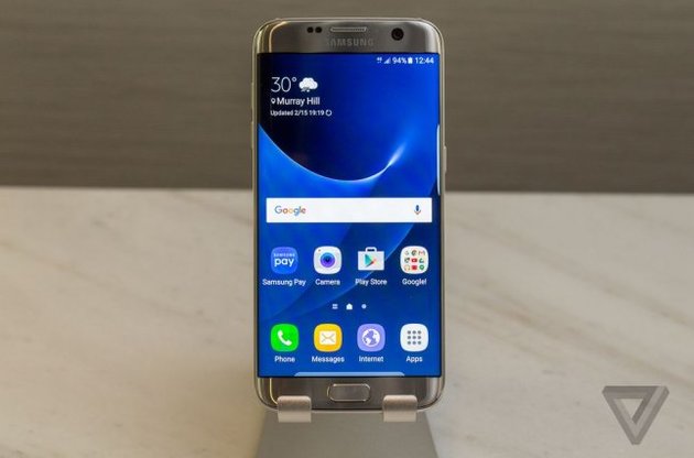 Эксперты обнаружили уязвимость в смартфонах Galaxy S7
