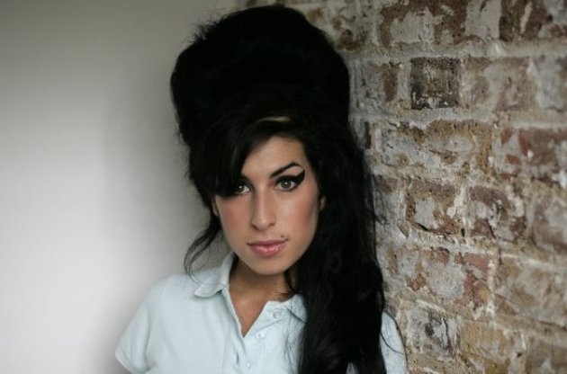 Емі Вайнхаус "повернеться" на сцену