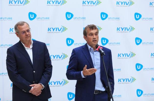 Василь Хмельницький реінвестує весь дохід від аеропорту "Київ" в його розвиток
