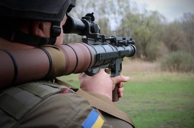 Кремль отреагировал на приказ Порошенко отвечать российским боевикам любым оружием в Донбассе