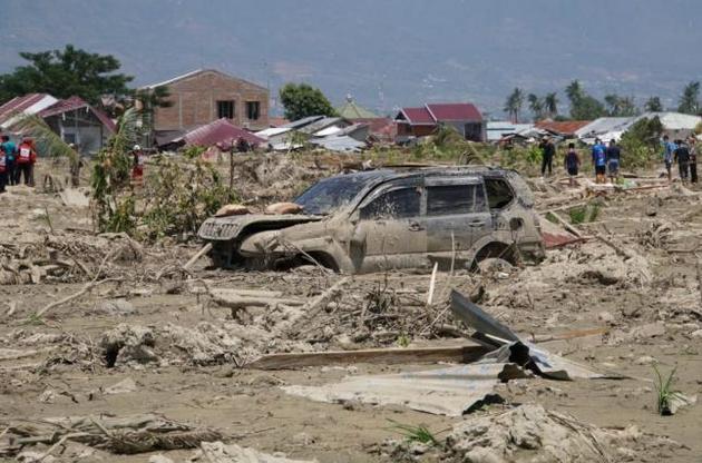 Количество жертв цунами в Индонезии превысило 1200 человек