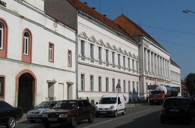 Берегове - тільки один з прикладів того, що відбувається в українському Закарпатті