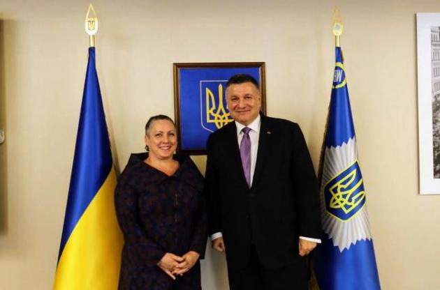 Аваков та Шанмугам підписали відповідні документи