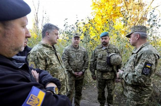 Президент відвідав позиції морської піхоти на Донеччині