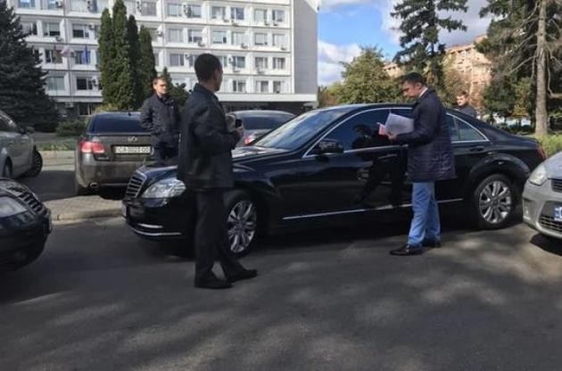 Мер Черкас продовжує "збирати" справи проти себе