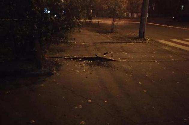 На место происшествия направлены машины скорой помощи