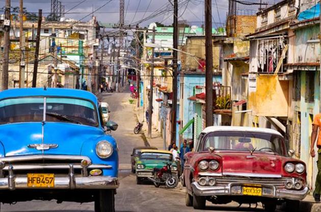 Дипломаты США подверглись микроволновому излучению на Кубе