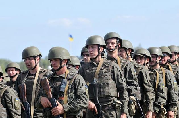 Президент озвучив число учасників бойових дій на сході України