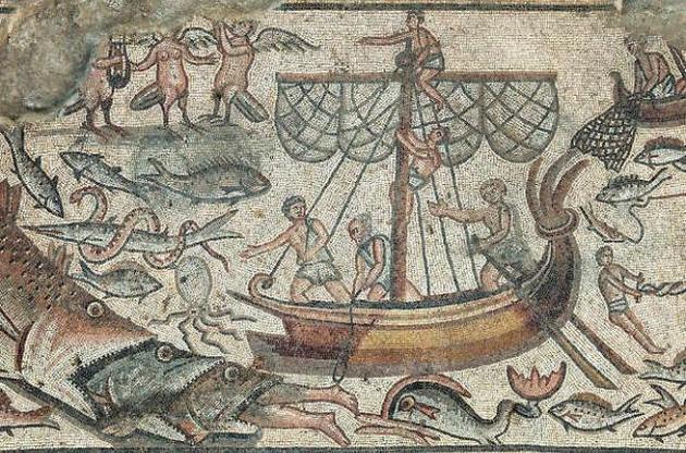 На одній з мозаїк зображений сюжет про Іону і кита