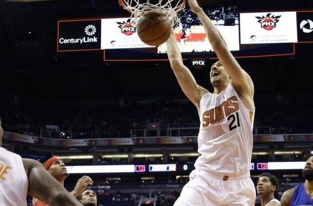 НБА: украинец Лень набрал восемь очков в матче за "Атланту"