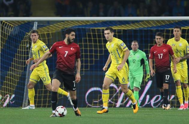 Подопечные Шевченко сыграют с командой Луческу