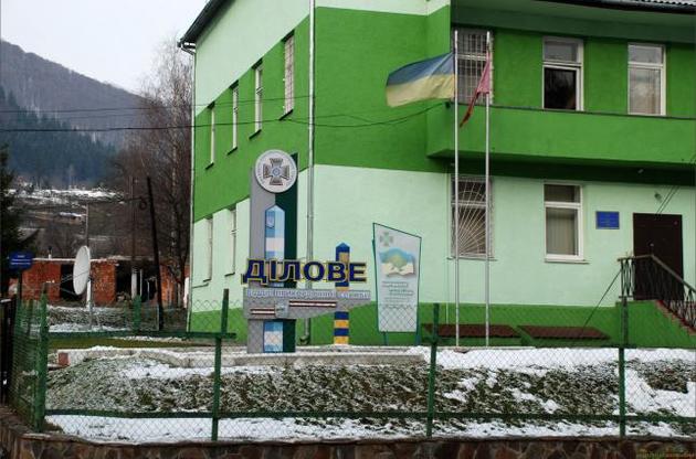 Украинские и румынские пограничники проводили задержание контрабандистов, когда на майора был совершен наезд