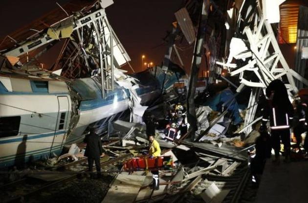 Авария скоростного поезда в Анкаре: четыре человека погибли, более 40 ранены