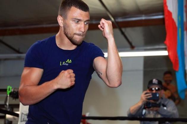 Ломаченко является чемпионом мира в легком весе