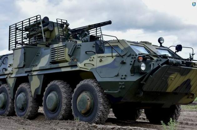 Военные получили первые БТР-4 с новой украинской брони