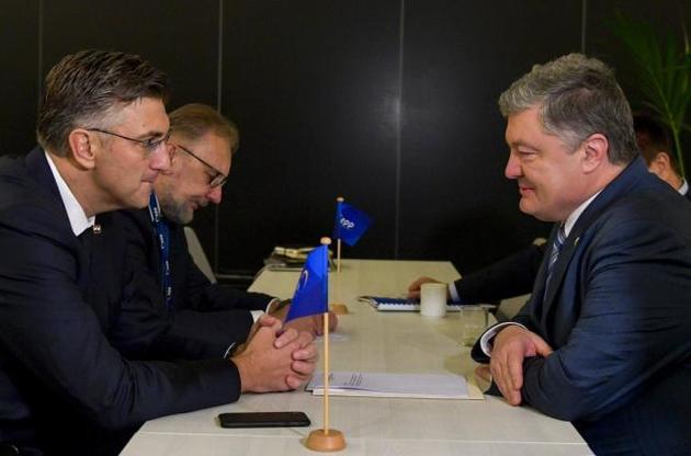 Порошенко и премьер Хорватии обсудили противодействие агрессии РФ путем ужесточения санкций