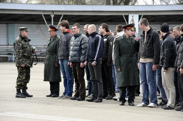 92% призовників проходять службу у межах області