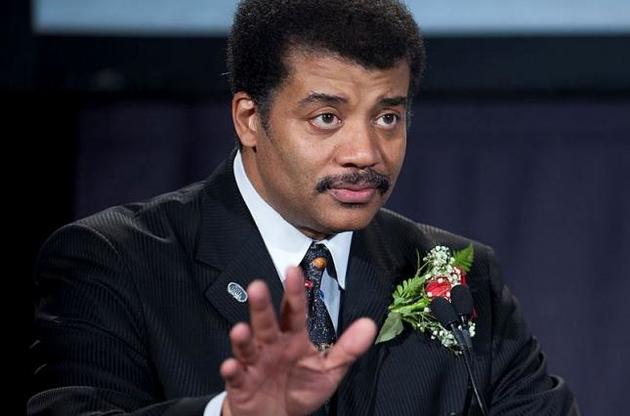 Две женщины обвинили Нила Деграсса Тайсона в сексуальных домогательствах