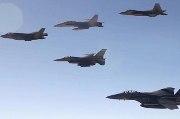 Проход строя истребителей попал на видео