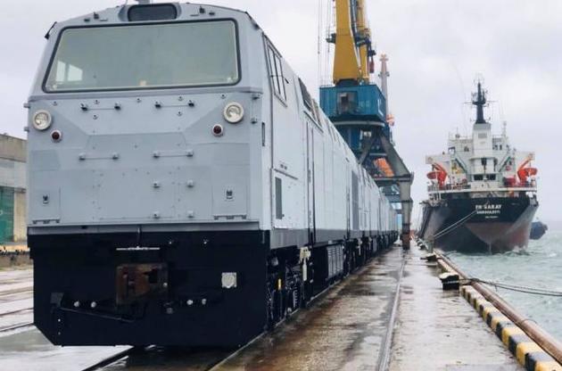 "Укрзалізниця" запустила перший локомотив "Тризуб"