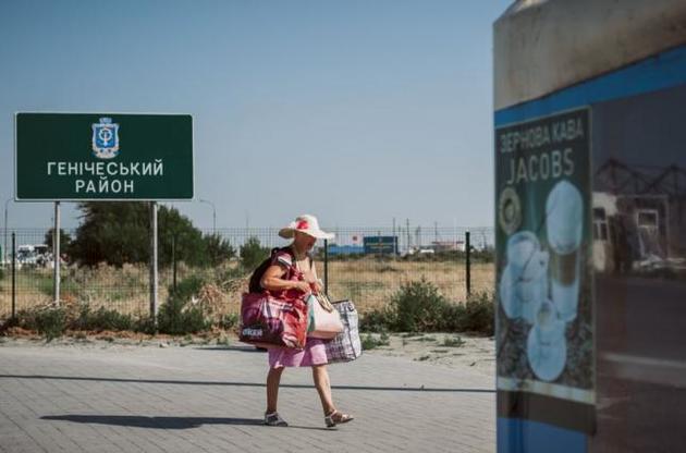 Оккупанты планируют усилить контроль за миграцией крымчан с паспортами Украины