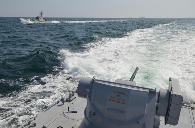 Корабли ВМС Украины попытаются снова пройти по Керченскому проливу – Турчинов