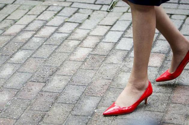 Небагато жінок-депутатів і парламентаріїв розповідають про насильство