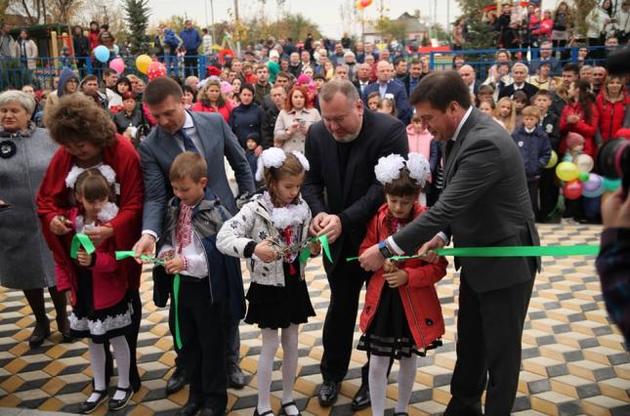 Геннадій Зубко та Валентин Резніченко відкрили унікальний дитячий садок у Дніпропетровській області