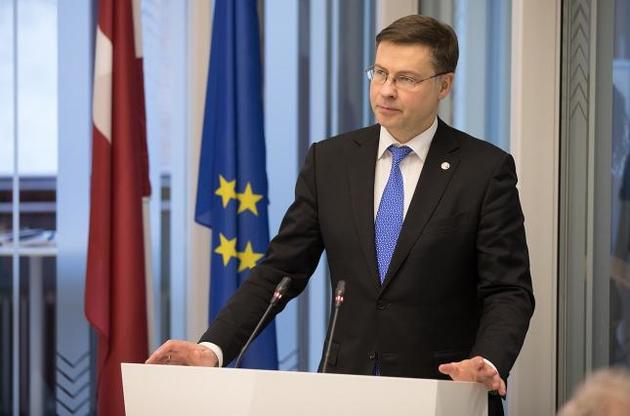 Валдис Домбровскис назвал ситуацию в Азовском море недопустимой