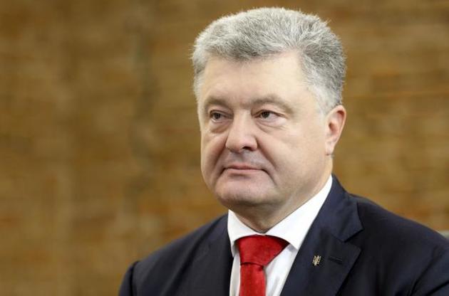 Президент утвердил военное приветствие "Слава Украине"