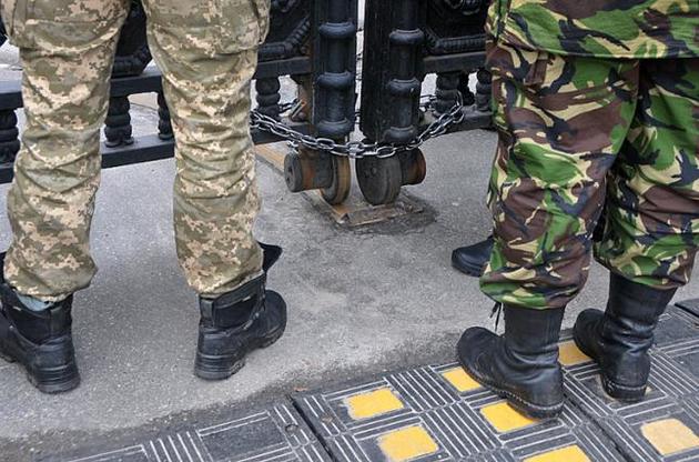 В состоянии ли военно-политическое руководство организовать защиту территориальной целостности и суверенитета Украины? — эксперт