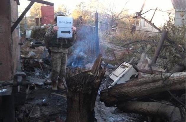 Оккупанты артиллерийским огнем уничтожили дом в Водяном