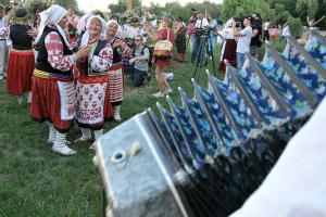 Звон  пустых бутылок