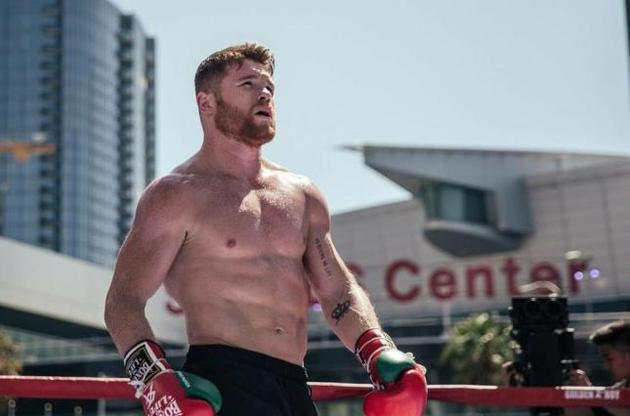 Альварес подписал соглашение на 11 боев