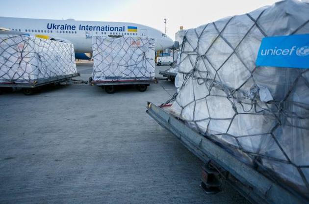 В Украину прибыла новая партия вакцин КПК