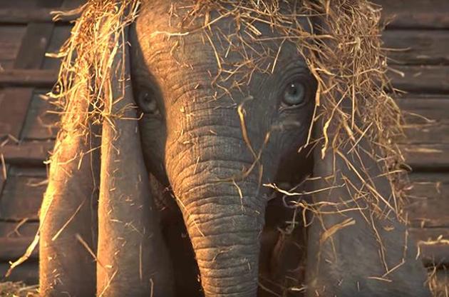 Опубліковано новий трейлер фільму про літаюче слоненя Дамбо