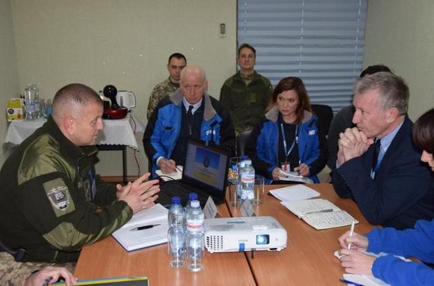 Марк Этерингтон встретился с командованием ОС