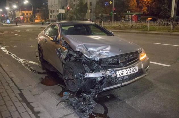 В Киеве произошло ДТП с участием авто греческого дипломата – СМИ