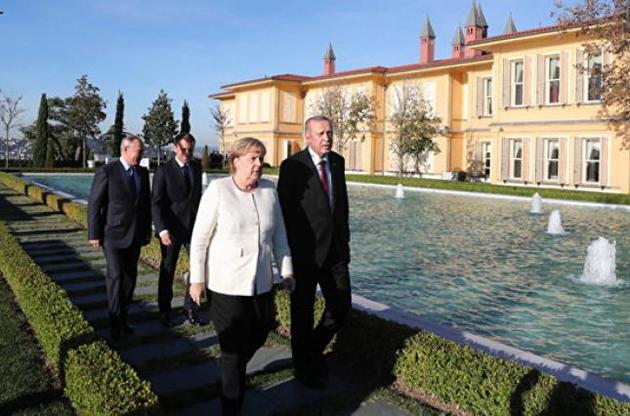 Эрдоган призвал продолжить оказывать гуманитарную помощь региону